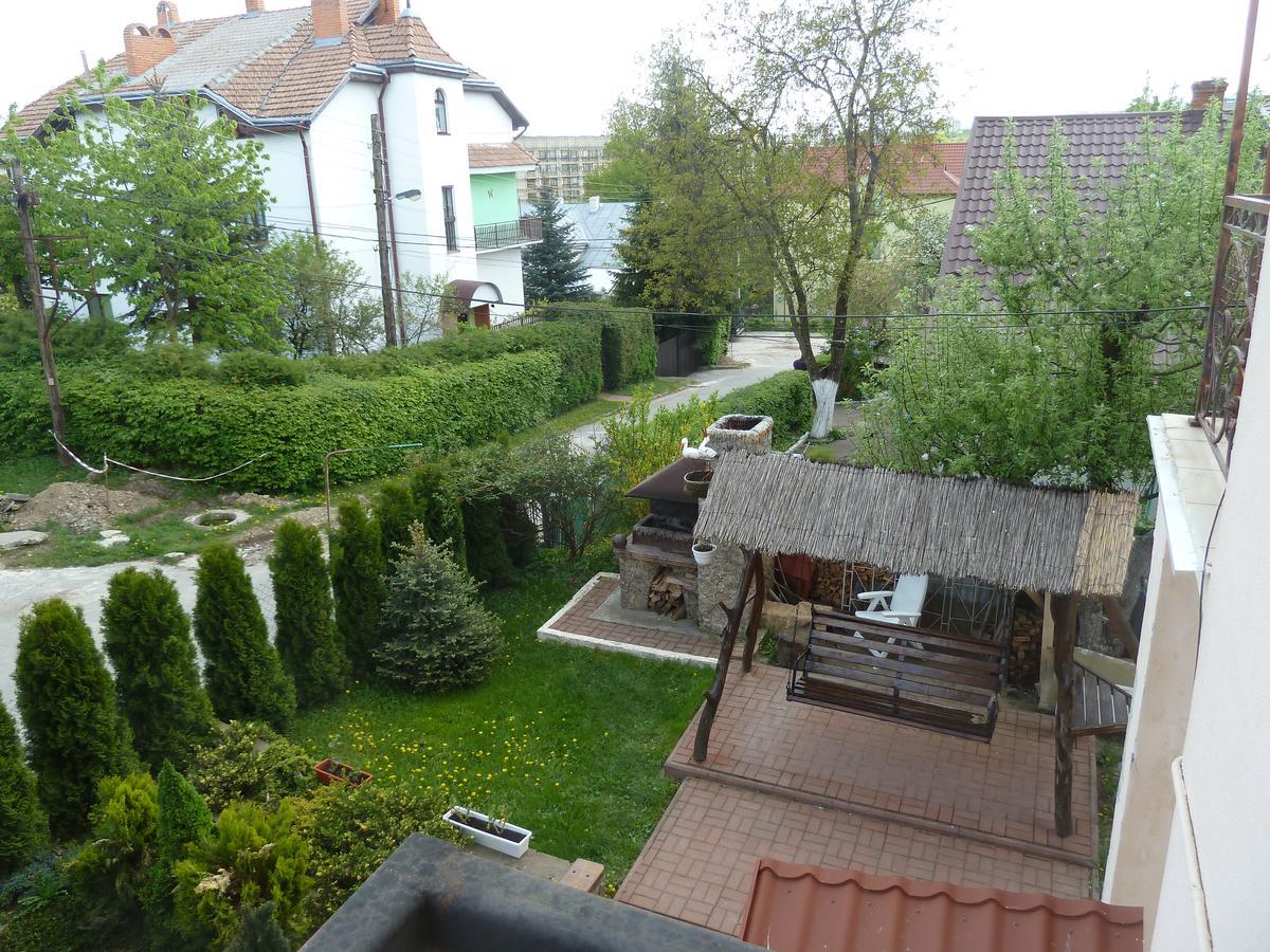 U Olgi Hotel Truskaveț Exterior foto