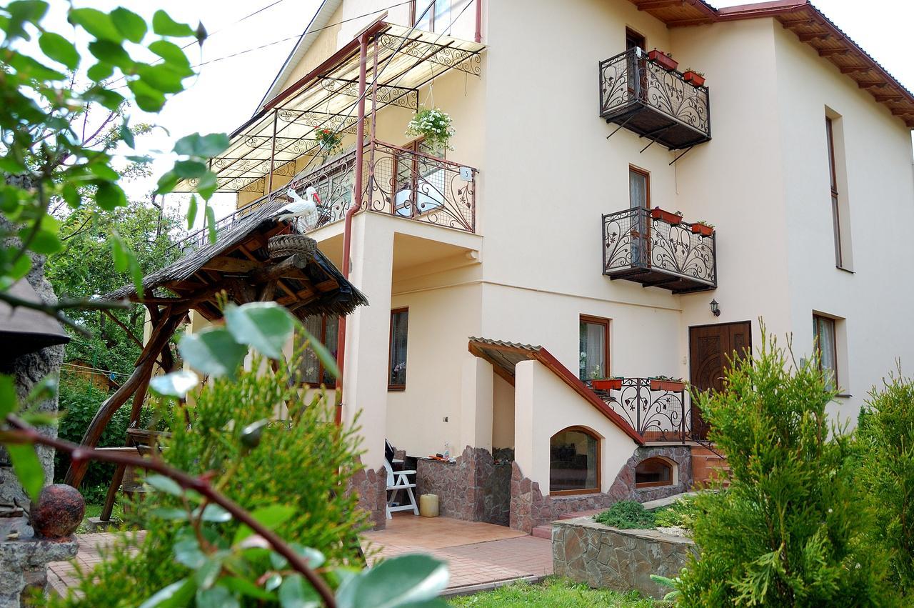 U Olgi Hotel Truskaveț Exterior foto